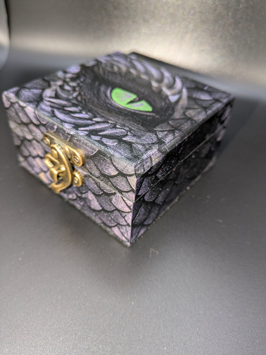 Dragon's Eye Box Purple with Green Eye