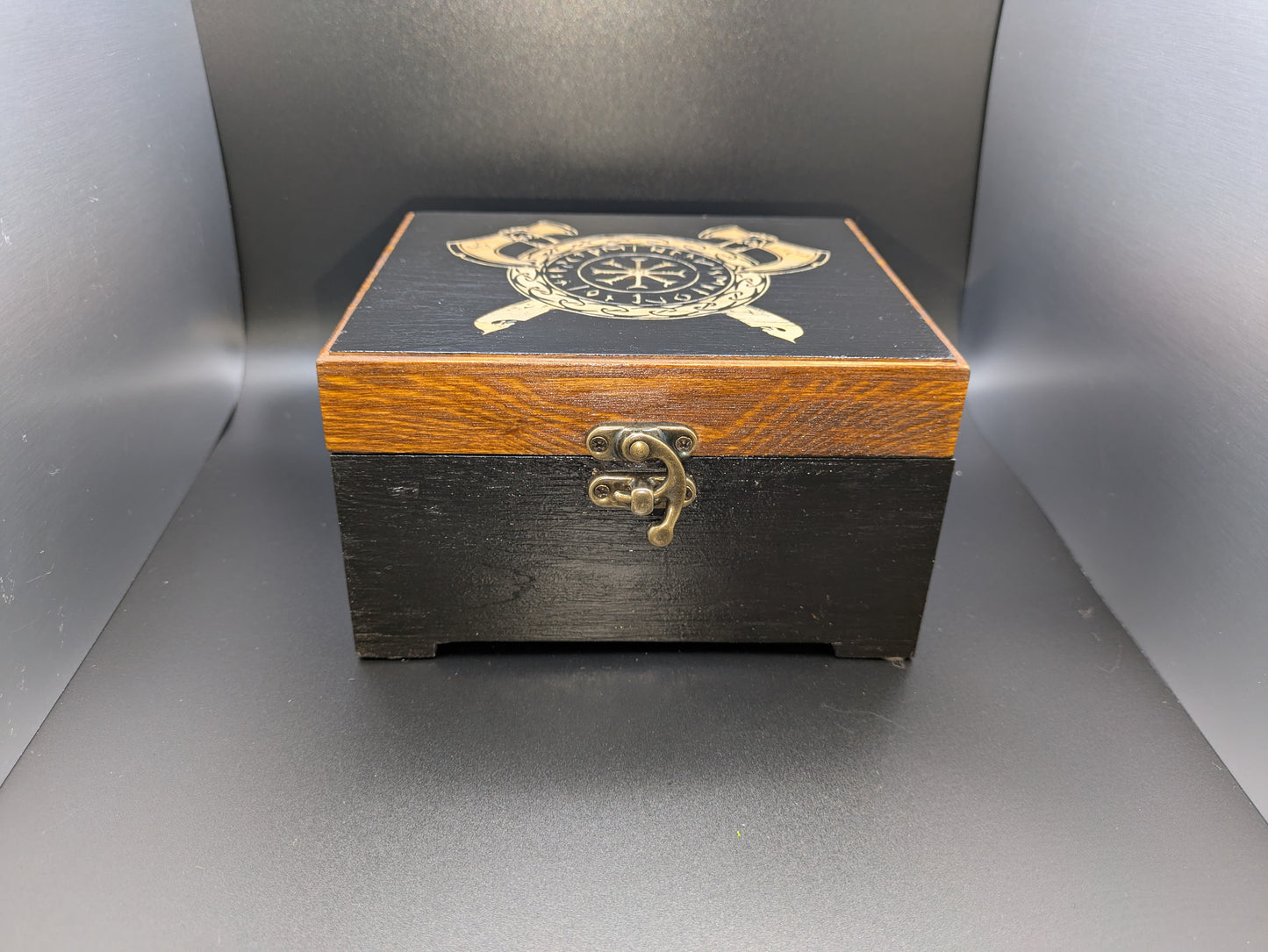 Viking Axe Two Tone Box