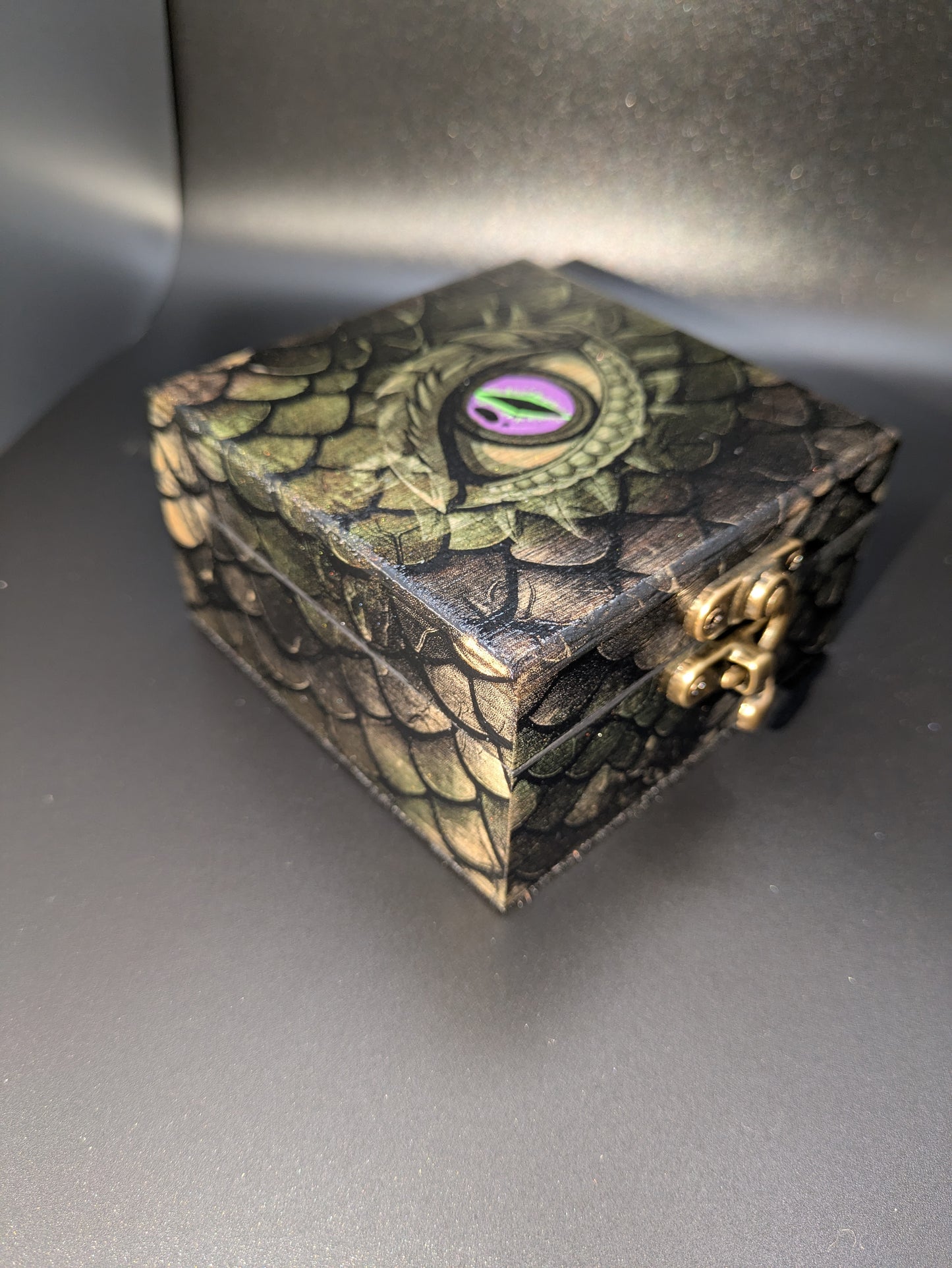 Purple Dragon's Eye Box