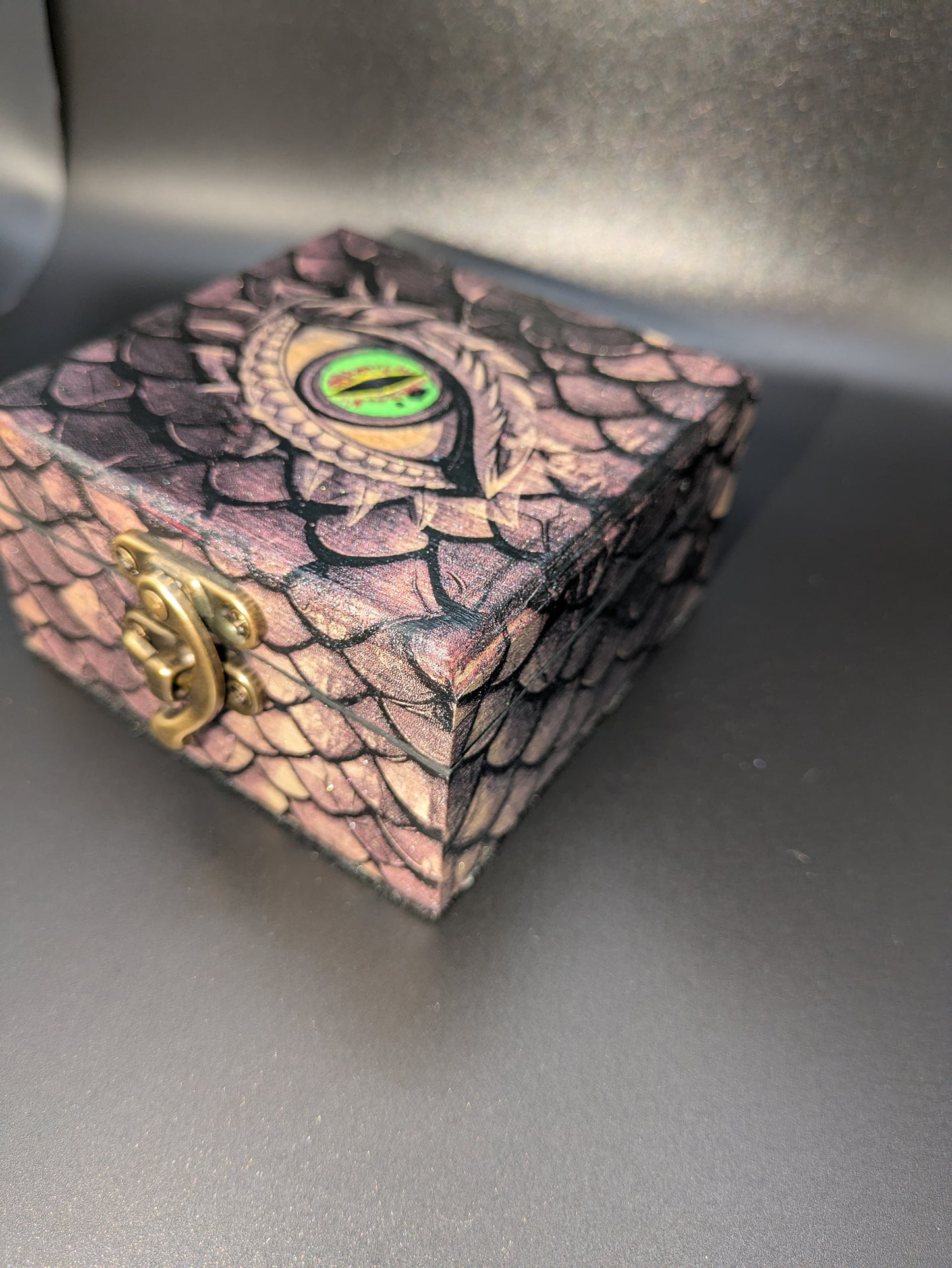 Green Dragons Eye Box