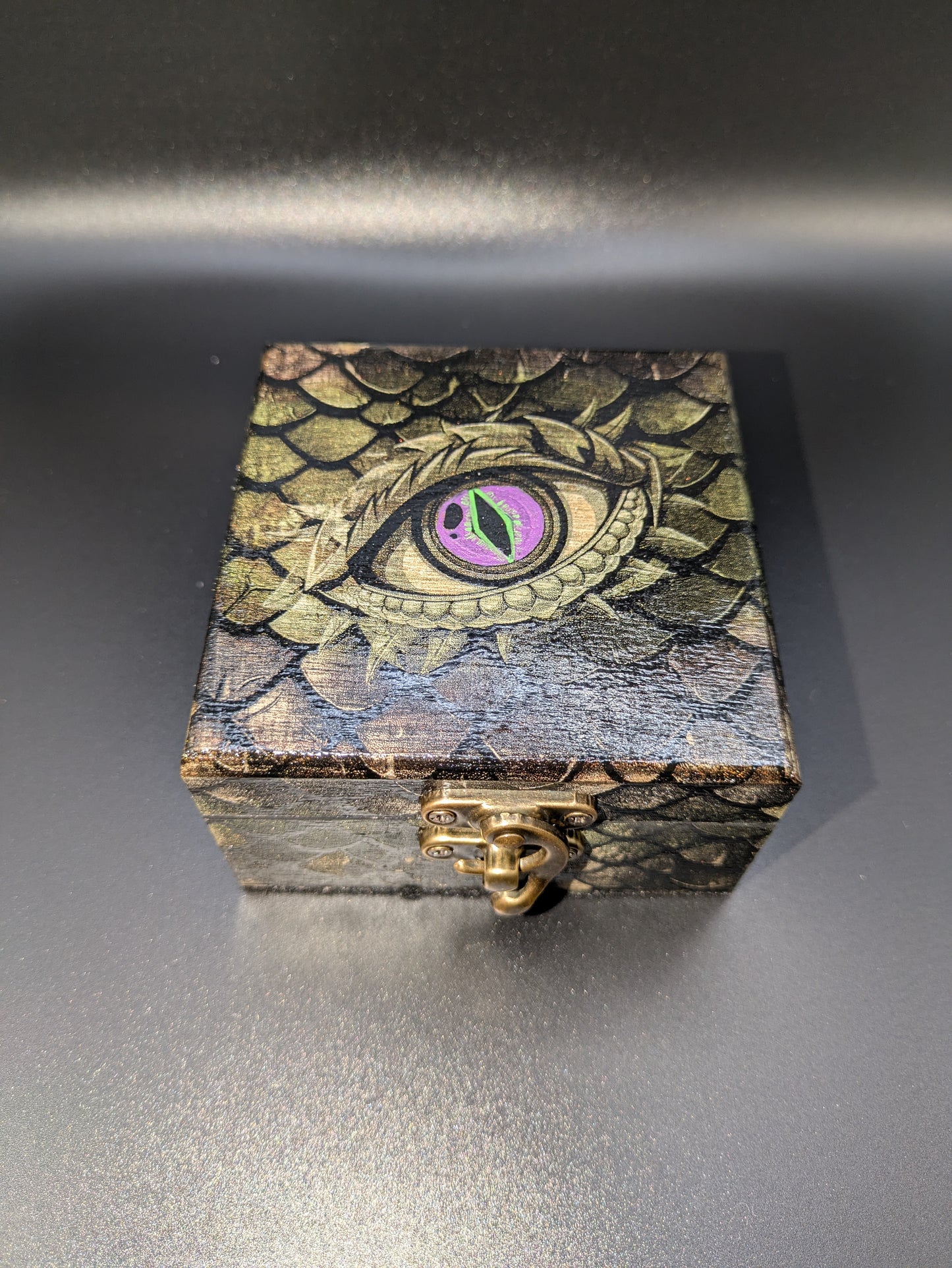 Purple Dragon's Eye Box